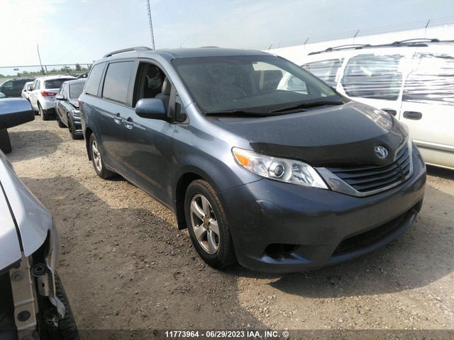 2016 Toyota Sienna Le მანქანა იყიდება აუქციონზე, vin: 5TDKK3DC7GS705975, აუქციონის ნომერი: 11773964