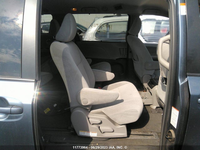 2016 Toyota Sienna Le მანქანა იყიდება აუქციონზე, vin: 5TDKK3DC7GS705975, აუქციონის ნომერი: 11773964