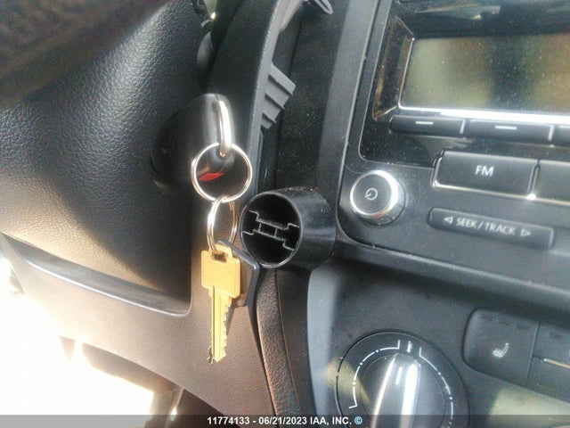 3VWBK7AJ2EM358219 Volkswagen JETTA SE