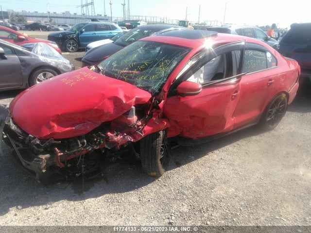 3VWBK7AJ2EM358219 Volkswagen JETTA SE