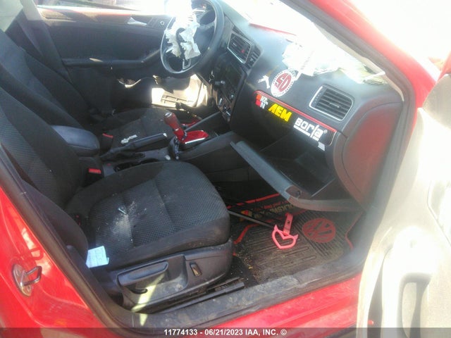 3VWBK7AJ2EM358219 Volkswagen JETTA SE