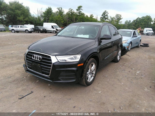 WA1EFCFS7GR021880 Audi Q3 Premium Plus