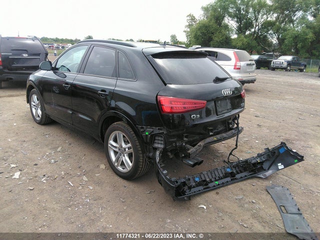 WA1EFCFS7GR021880 Audi Q3 Premium Plus