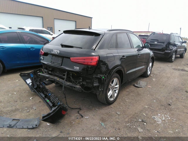 WA1EFCFS7GR021880 Audi Q3 Premium Plus