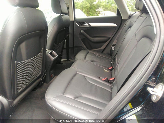 WA1EFCFS7GR021880 Audi Q3 Premium Plus