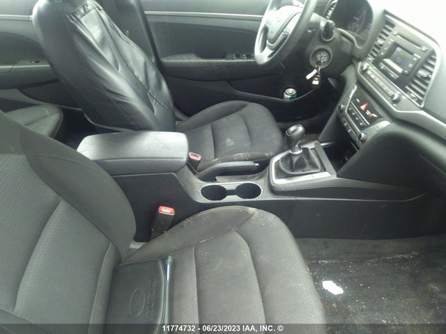 Hyundai ELANTRA SE 2017 5NPD74LF7HH110501 Image 5