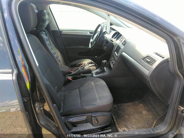 3VW217AU6FM091973 Volkswagen GOLF
