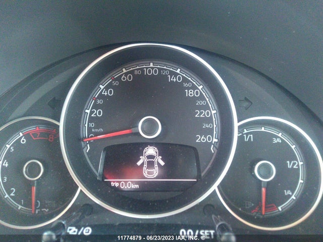 3VWJD7AT8JM719275 Volkswagen Beetle Se