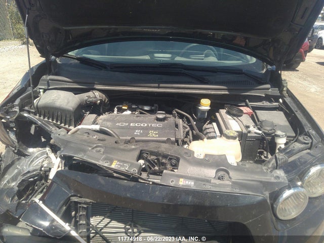 Chevrolet SONIC LS 2015 1G1JB6SH6F4215512 Image 10