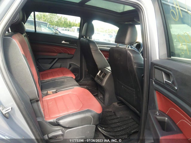 1V2FE2CA5NC213798 Volkswagen Atlas Cross Sport Se