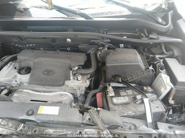 Toyota RAV4 LE 2018 2T3BFREV1JW773279 Image 10