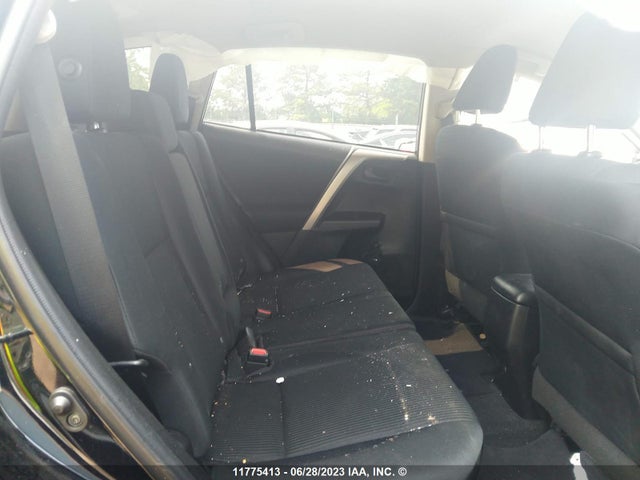 Toyota RAV4 LE 2018 2T3BFREV1JW773279 Image 8