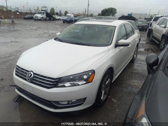 1VWBV7A35FC050005 Volkswagen PASSAT SE