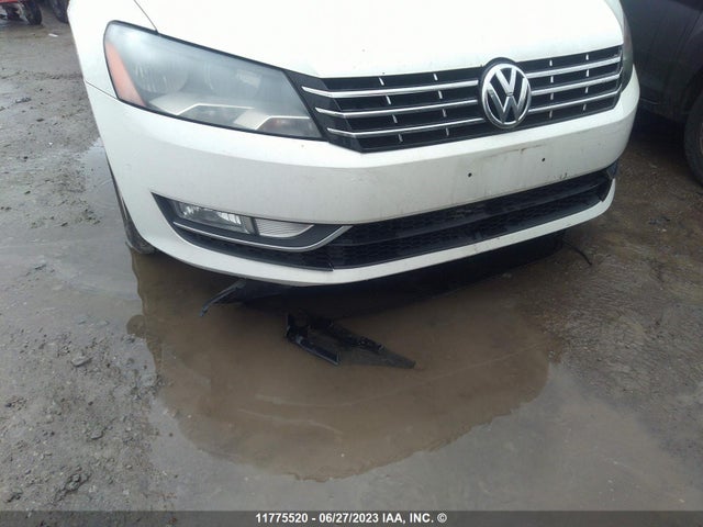 1VWBV7A35FC050005 Volkswagen PASSAT SE