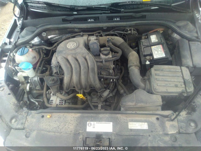 3VW2K7AJ5FM304138 Volkswagen JETTA S