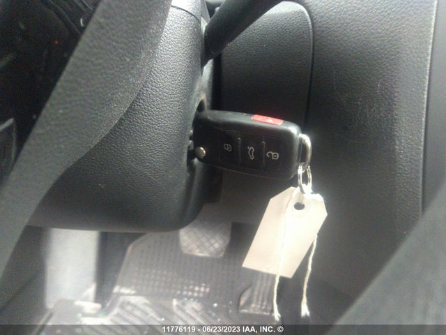 3VW2K7AJ5FM304138 Volkswagen JETTA S