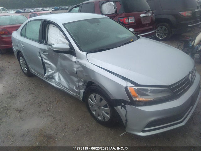 3VW2K7AJ5FM304138 Volkswagen JETTA S