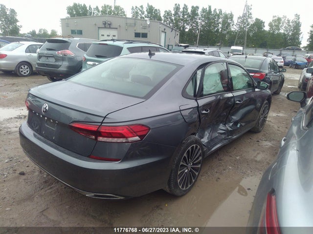 1VWBA7A33NC007972 Volkswagen Passat Limited Edition