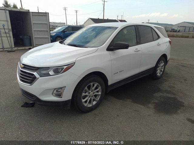 Chevrolet EQUINOX LS 2018 2GNAXREV0J6216732 Image 2