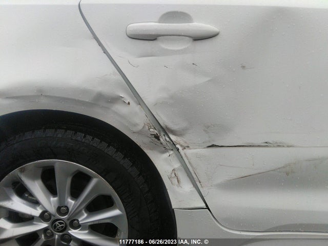 11777186 :رقم المزاد ، 5YFBPMBE2MP249805 vin ، 2021 Toyota Corolla Le مزاد بيع