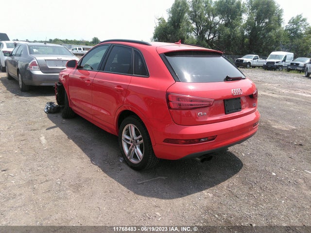 WA1EFCFS2GR017588 Audi Q3 Premium Plus