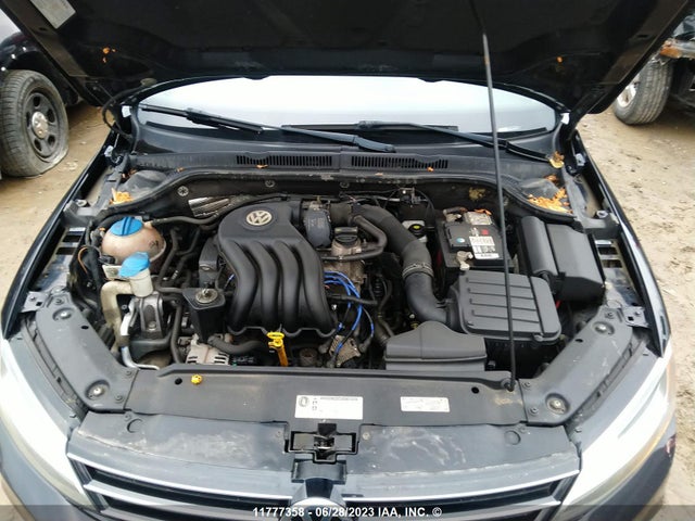3VW2K7AJ6FM302480 Volkswagen JETTA S