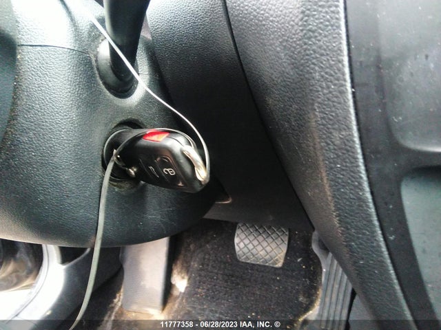 3VW2K7AJ6FM302480 Volkswagen JETTA S
