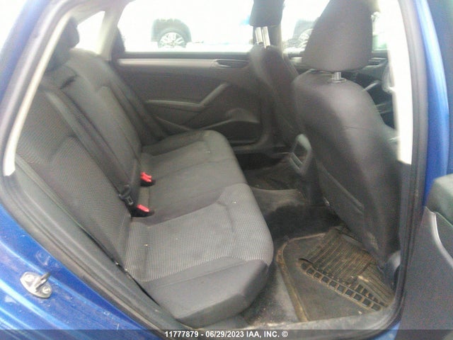 1VWAT7A33HC003124 Volkswagen PASSAT S