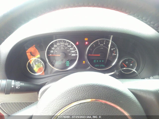1C4BJWDG0HL675387 Jeep Wrangler Unlimited Sport