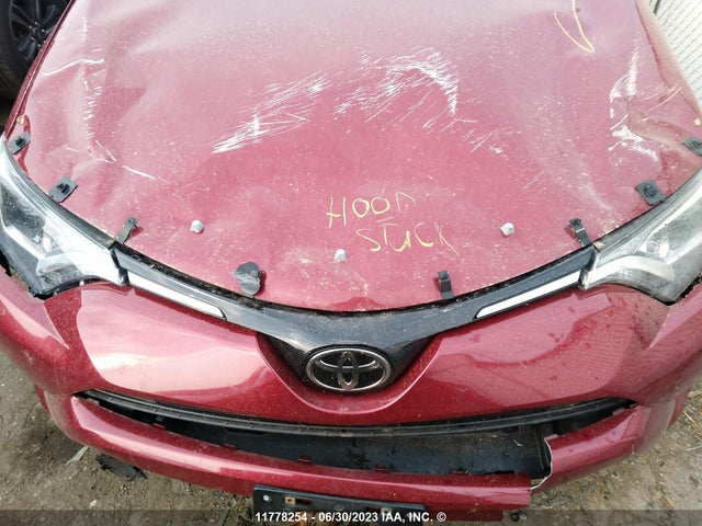 Toyota RAV4 LE 2018 2T3ZFREV5JW475042 Image 10