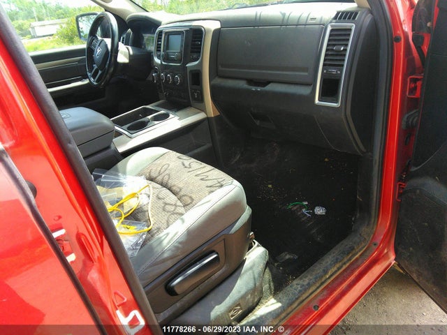 1C6RR7GT2ES105776 RAM 1500 Slt