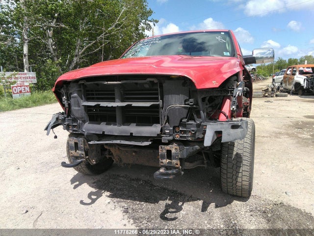1C6RR7GT2ES105776 RAM 1500 Slt