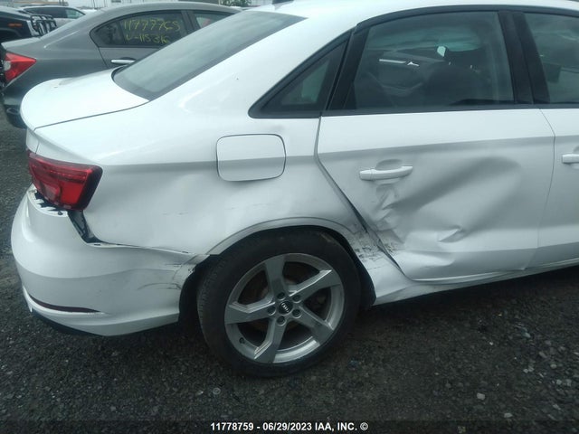 WAUBEGFFXK1017459 Audi A3 PREMIUM