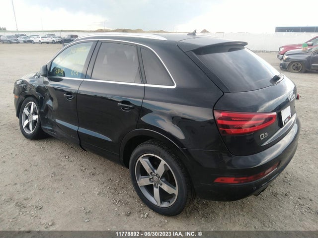 WA1EFEFS4FR001600 Audi Q3 Premium Plus