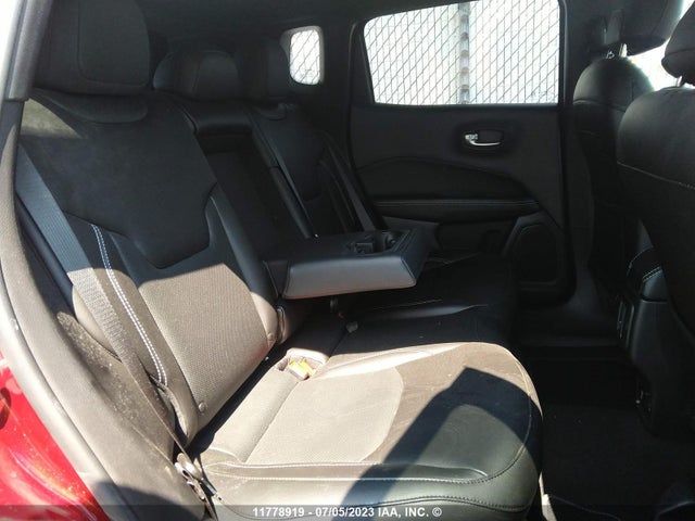 3C4NJDBB8MT557983 Jeep Compass