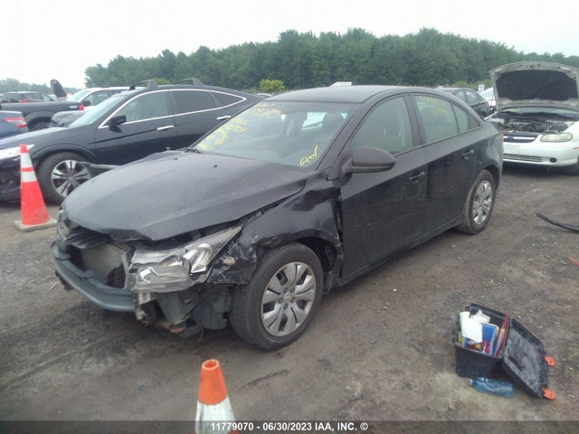 Chevrolet Cruze Limited Ls 2016 1G1PL5SH1G7130904 Image 2