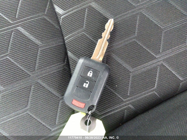 JA4AJUAU0NU603731 Mitsubishi RVR ES