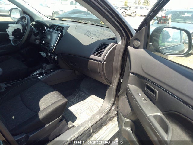 JA4AJUAU0NU603731 Mitsubishi RVR ES