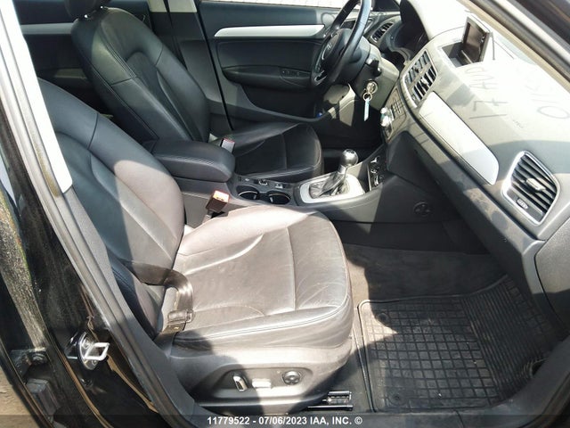 WA1BCCFS5HR011507 Audi Q3 PREMIUM