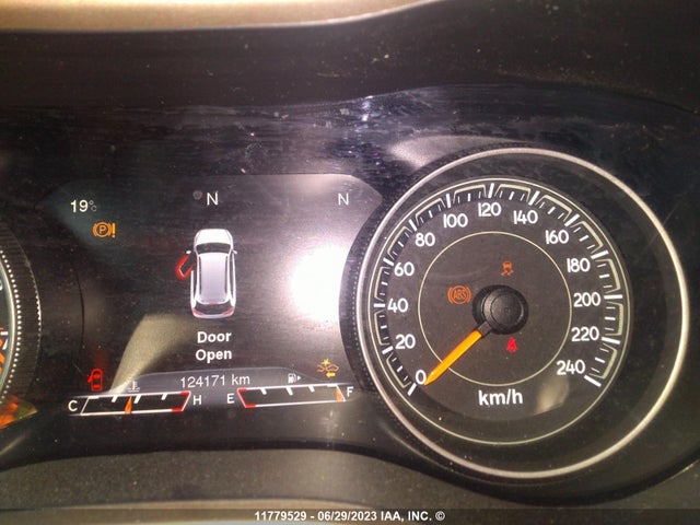 1C4PJMDS7FW613317 Jeep Cherokee Limited