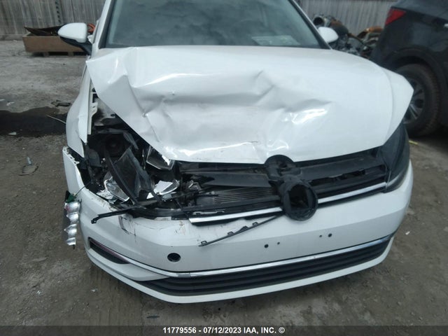 3VWG17AU9JM276629 Volkswagen GOLF S/SE