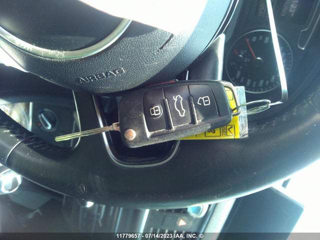 WA1BCCFS2HR009214 Audi Q3 PREMIUM