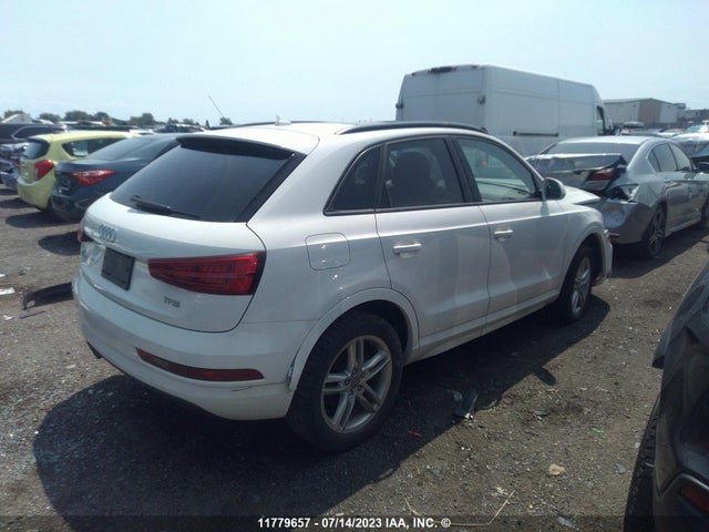WA1BCCFS2HR009214 Audi Q3 PREMIUM