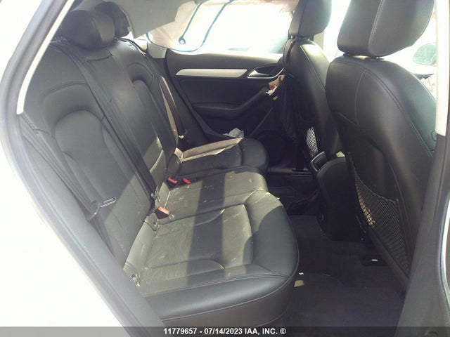 WA1BCCFS2HR009214 Audi Q3 PREMIUM