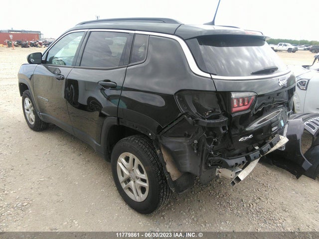 3C4NJDAB8KT760757 Jeep Compass Sport