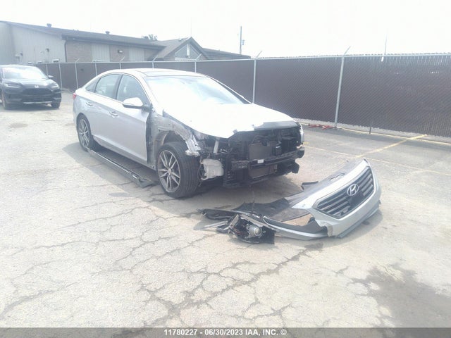 Hyundai Sonata Sport 2015 5NPE34AB9FH196763 main image