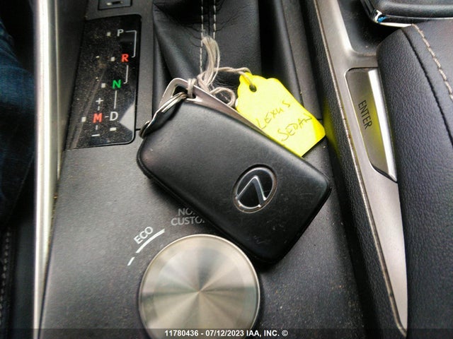 Lexus IS 350 2017 JTHCE1D28H5013205 Image 3