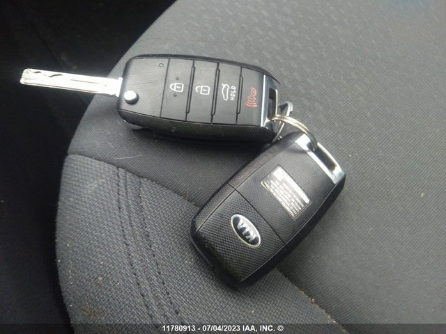 KIA Optima 2015 KNAGM4A73F5617956 Image 32