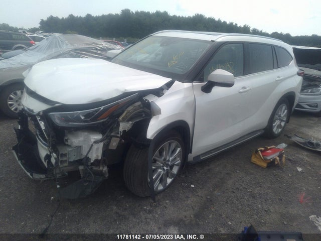 Toyota Highlander Limited/platinum 2021 5TDDZRBH4MS110132 Image 2