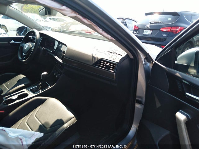 3VWG57BU3MM040694 Volkswagen Jetta Sel Premium